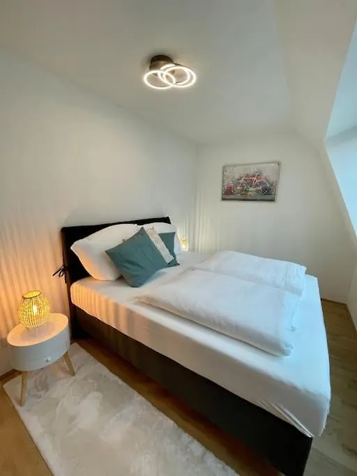 Apartment Wohnen Beim Hundertwasserhaus L Hg23 Vienna